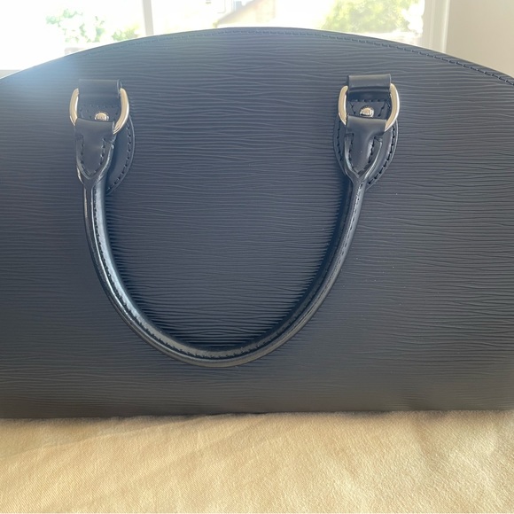 Louis Vuitton Black Epi Leather Pont Neuf PM - Picture 8 of 13